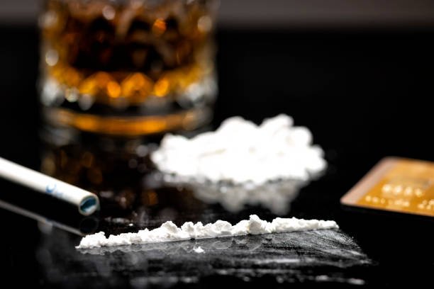 Drogas Ilícitas: Entenda os Riscos e Como Evitá-las